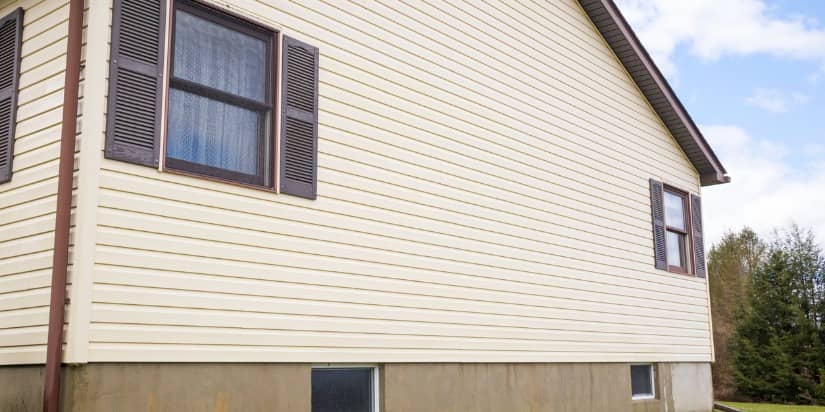 how-long-does-vinyl-siding-last-is-another-option-better